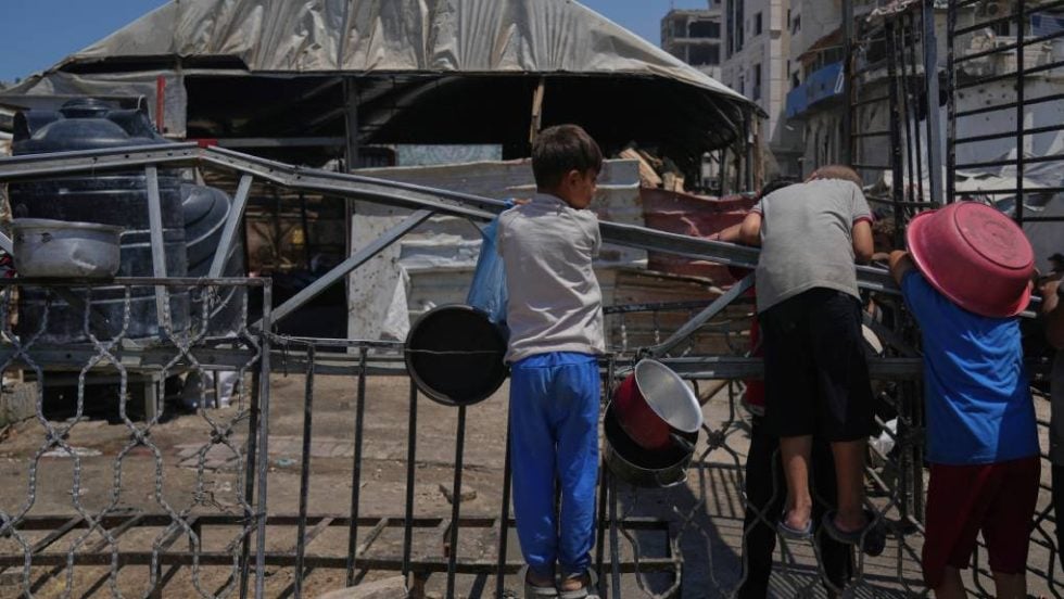 Γιατροί χωρίς Σύνορα: Το Ισραήλ προκαλεί «τεχνητή κρίση υποσιτισμού» στη Γάζα